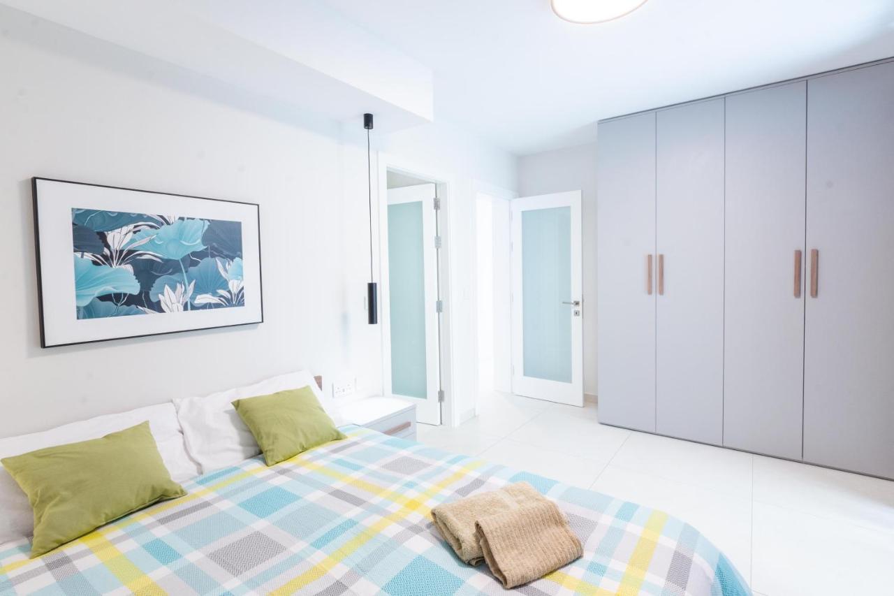 Seafront Luxury Apartment St. Paul's Bay Exteriér fotografie