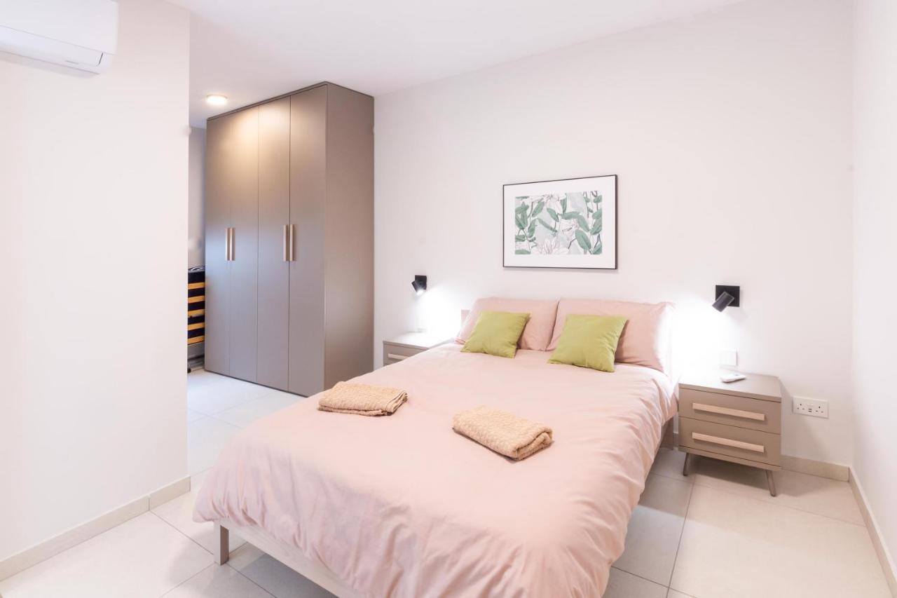 Seafront Luxury Apartment St. Paul's Bay Exteriér fotografie